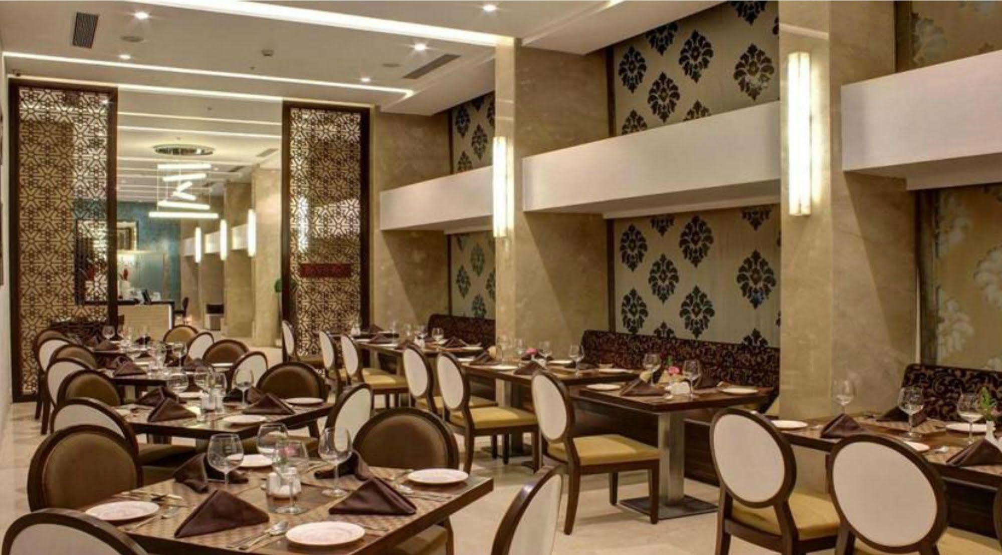 The Sahil Hotel Mumbai Ngoại thất bức ảnh